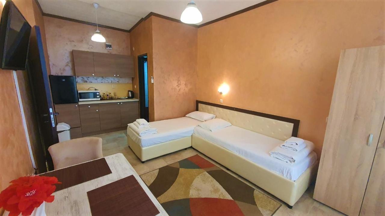 Хотел Дунав Свищов Hostel Εξωτερικό φωτογραφία