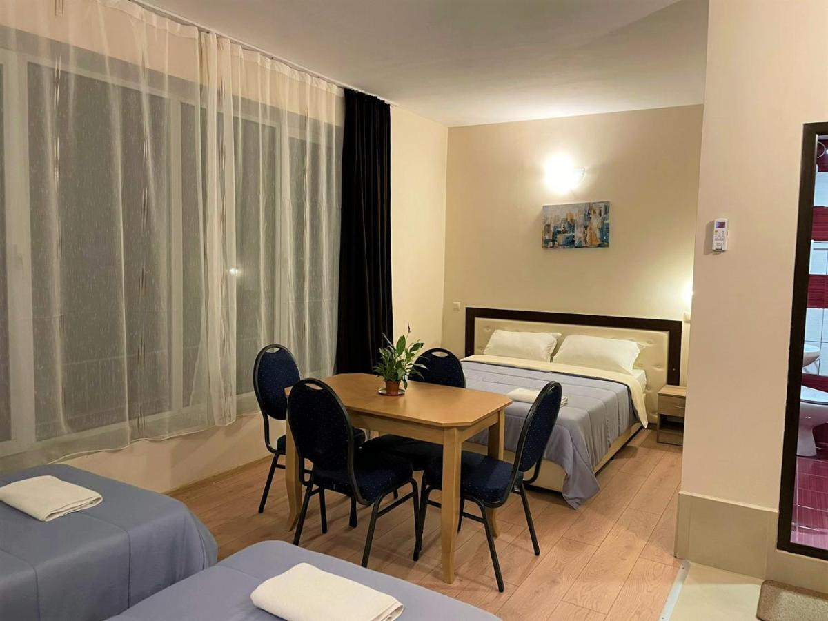 Хотел Дунав Свищов Hostel Εξωτερικό φωτογραφία